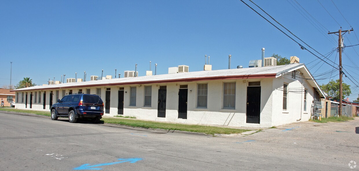 Building Photo - 3000 Pera Ave