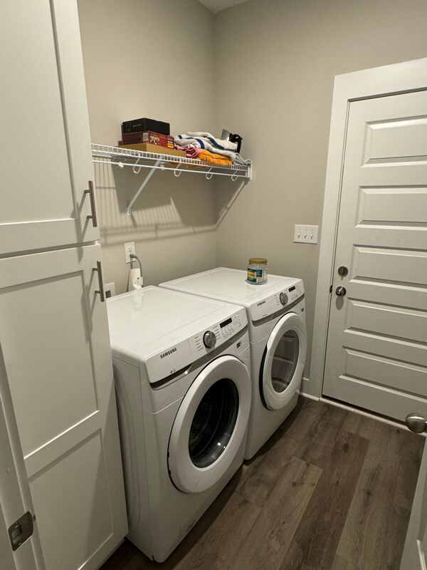 Foto del edificio - 4010 Brownstone Dr