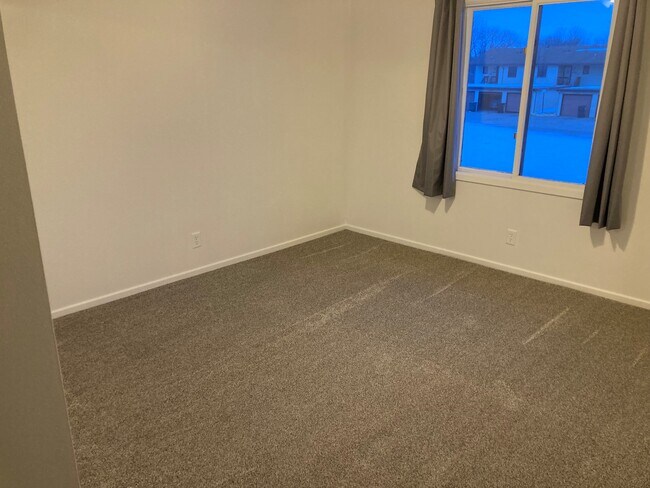 Foto del edificio - 2071 NW Hickory Ln