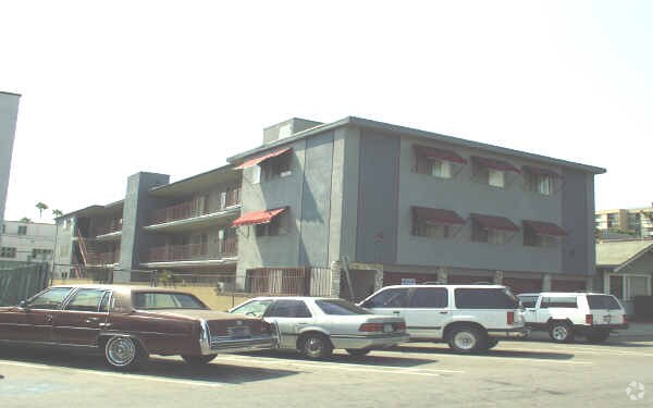 Building Photo - 237 Lime Ave