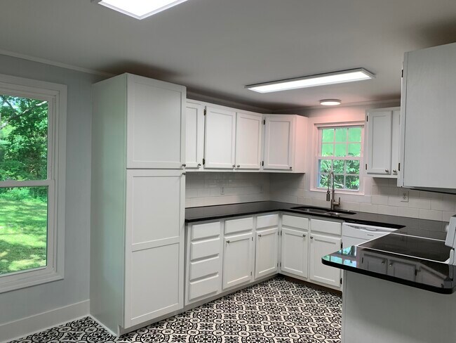 Foto del edificio - 407 W 15th St