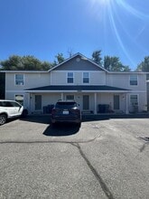 Building Photo - 1512 N Brook Ct