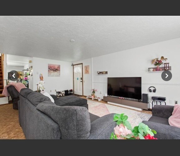 Foto del edificio - 1335 Lindenwood Dr