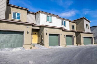 Building Photo - 12749 Epperly St