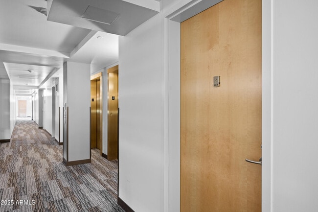 Foto del edificio - 7137 E Rancho Vista Dr