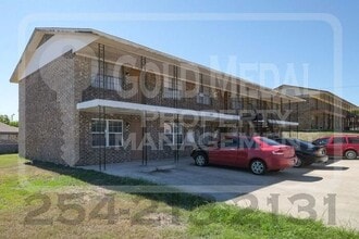 Building Photo - 609 Sunset Ln