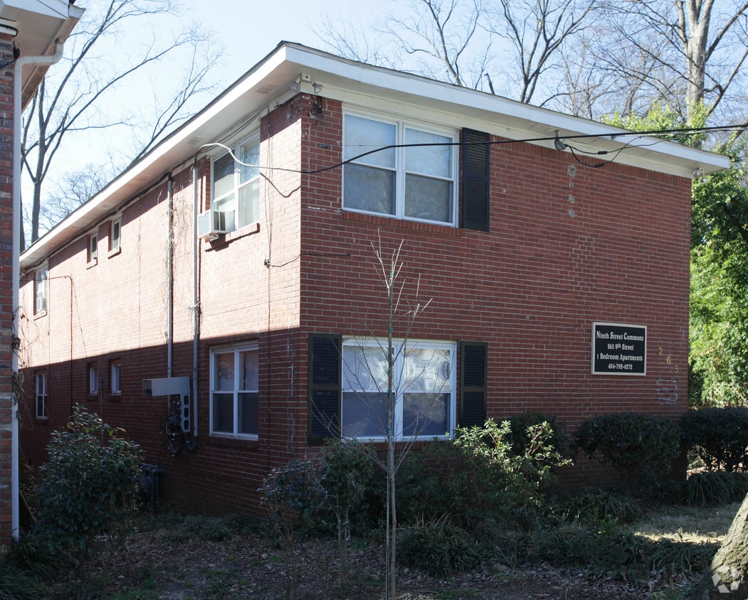 Building Photo - 265 9th St NE