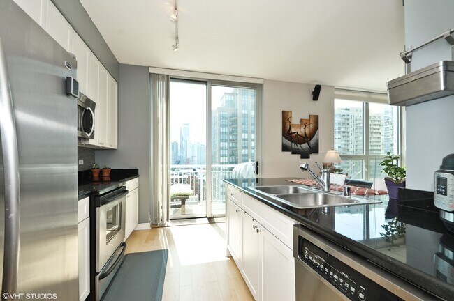 Foto del edificio - 421 W Huron St