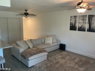 Foto del edificio - 5665 Trailwinds Dr