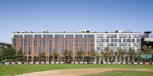 Foto del edificio - 372 9th St