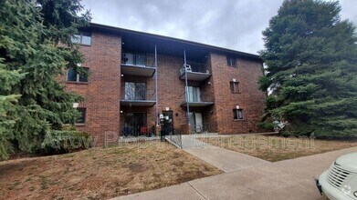 Building Photo - 540 N 4th St