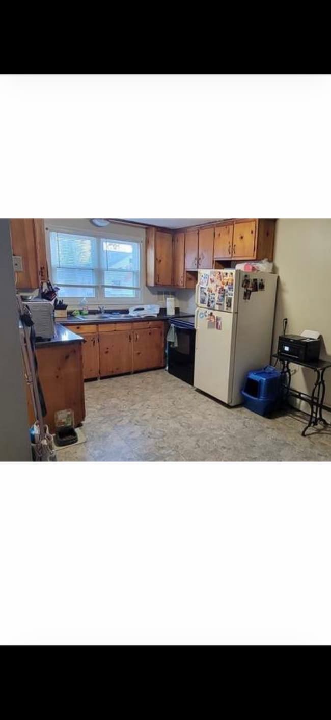 Building Photo - 138 Draper St