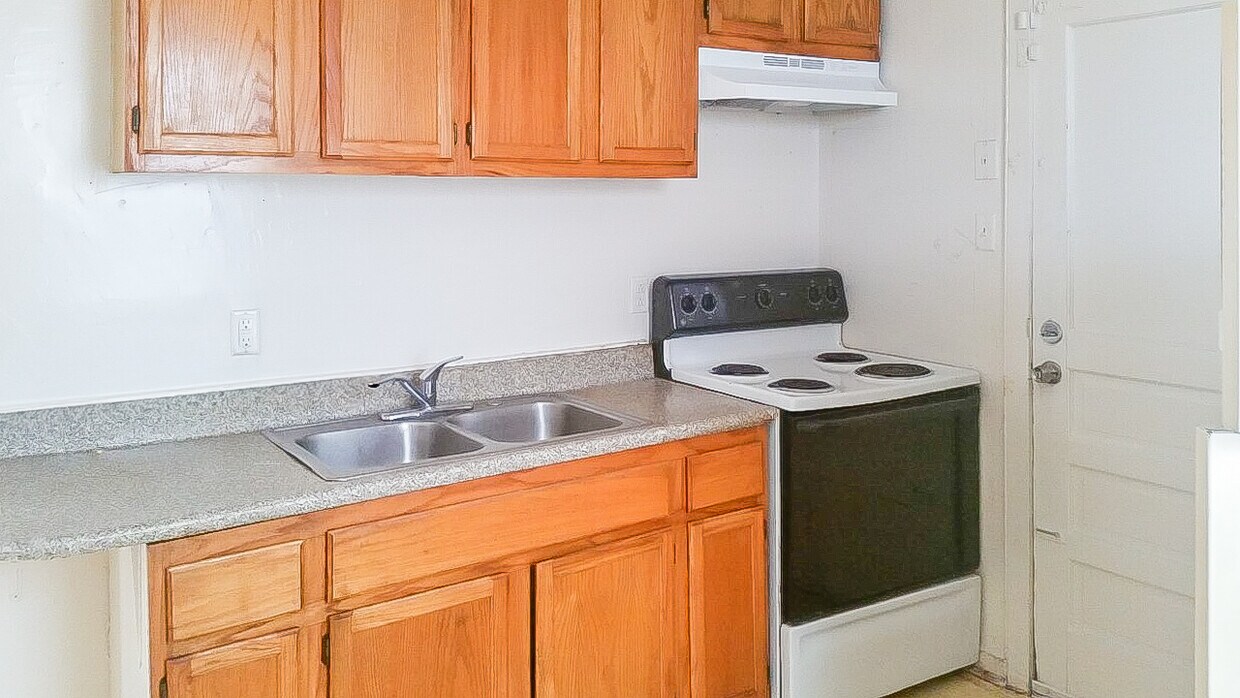 Foto del edificio - 1107 E 15th St