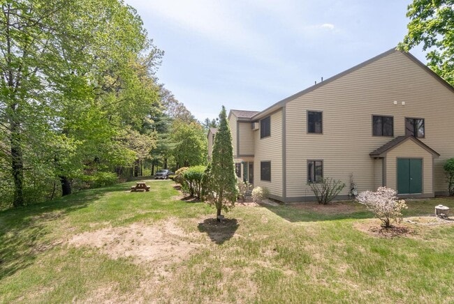 Building Photo - 7 Swiftwater Dr