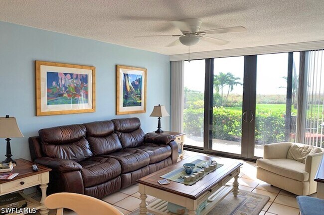 Foto del edificio - 180 Seaview Ct