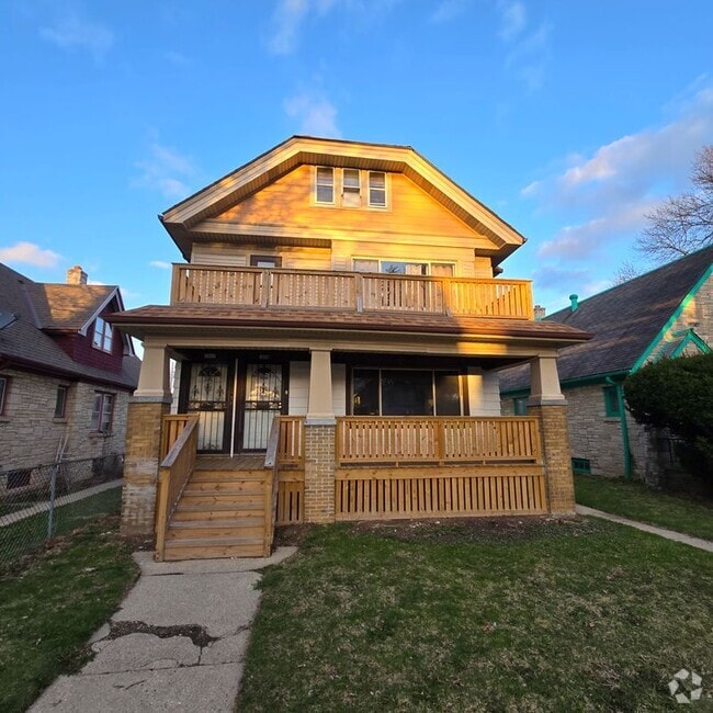 Building Photo - 3864 N 6th St
