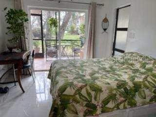 Foto del edificio - 19505 Quesada Ave