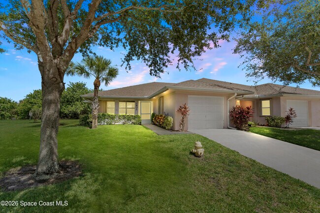 Building Photo - 1802 E Sanderling Ln