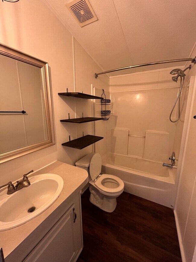 Foto del edificio - Mobile home in country setting