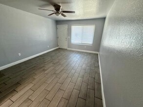Building Photo - 5181 E Hedges Ave