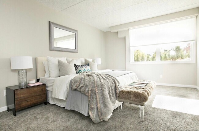 Foto del edificio - 225 Lordship Blvd