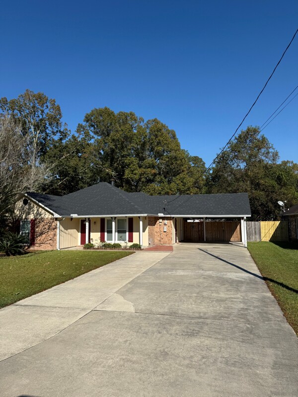 Photo - 18304 Autumn View Dr (Prairieville, LA)