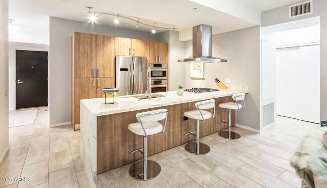 Foto del edificio - 7120 E Kierland Blvd