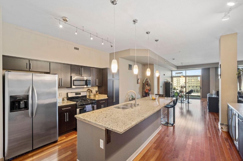 Foto principal - 106 W Seeboth St