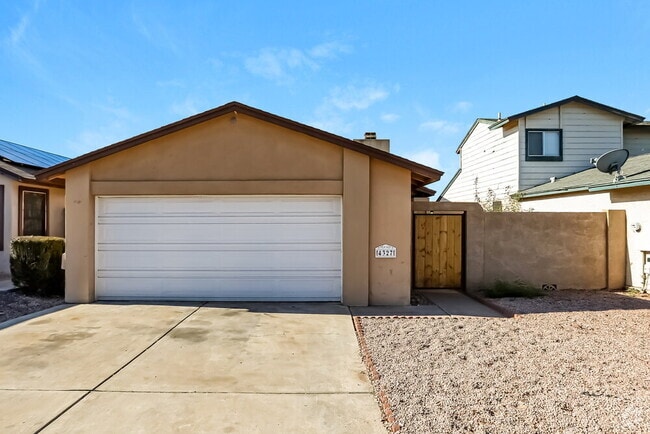 Building Photo - 4327 E Contessa St