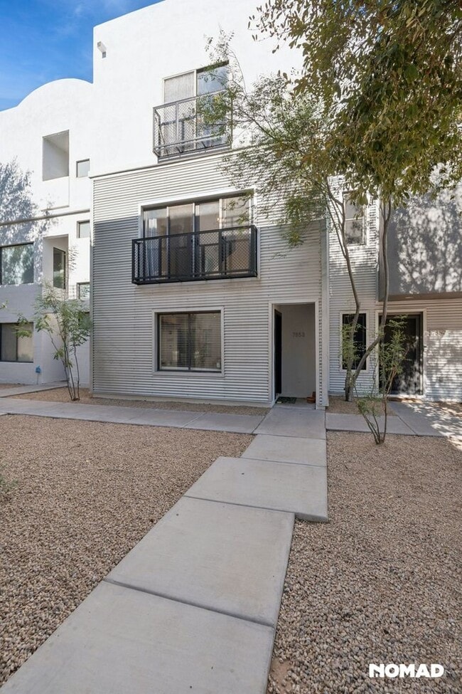 Building Photo - 7853 N 21st Ave