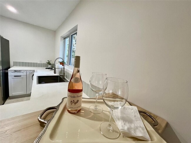 Building Photo - 1623 Johnson St