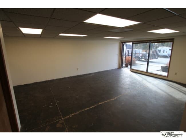 Building Photo - 710 Grand Ave