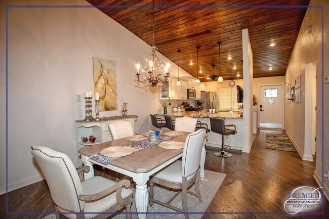 Foto del edificio - ***NEWLY REMODELED*** 2 BED/2 BATH***FURNI...