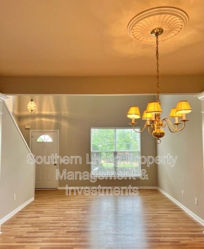 Photo - 8214 Drakeview Ct Townhome