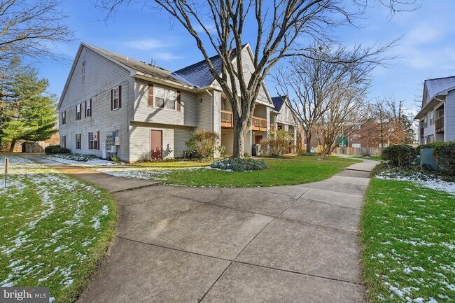 Building Photo - 9212 Azure Ct