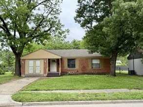 Building Photo - 10640 Aledo Dr
