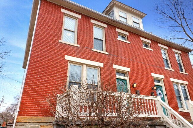 Foto del edificio - 916-918-918 Harrison Ave