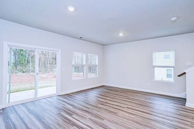 Photo - 112 Telford Dr Apartment