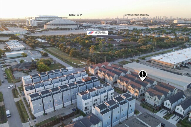 Foto del edificio - 2115 Naomi St