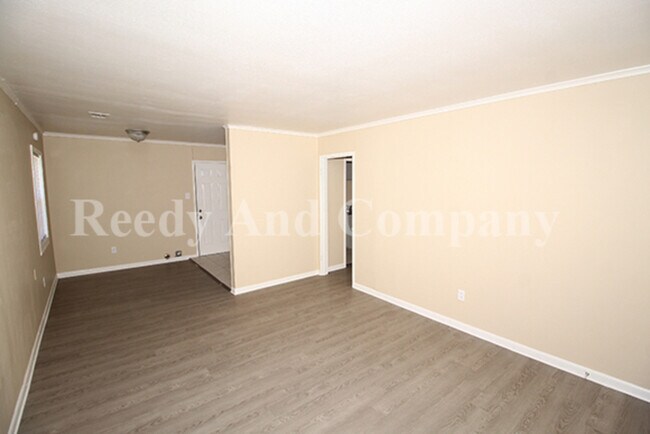 Building Photo - 782 Tampa Ave