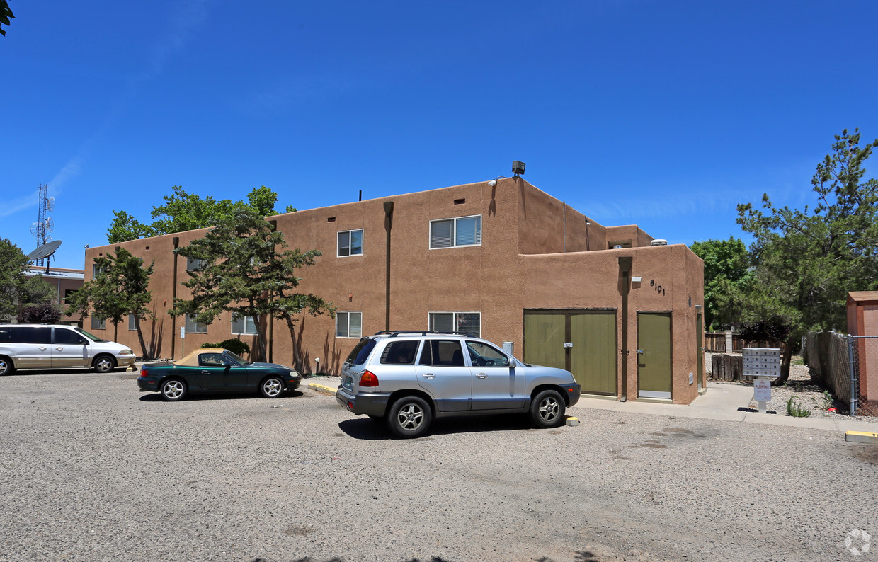 Courtyards Apartments Albuquerque