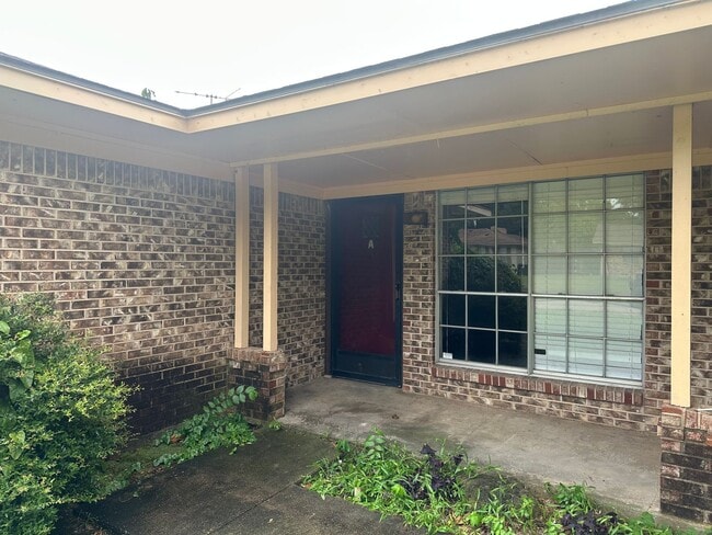 Building Photo - 2109 Quail Run