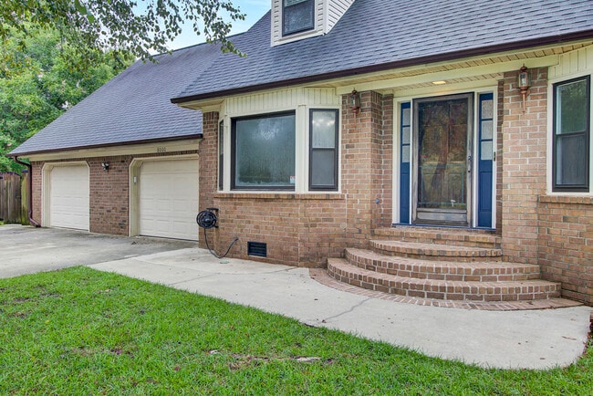 Building Photo - 8000 Eberly Ave