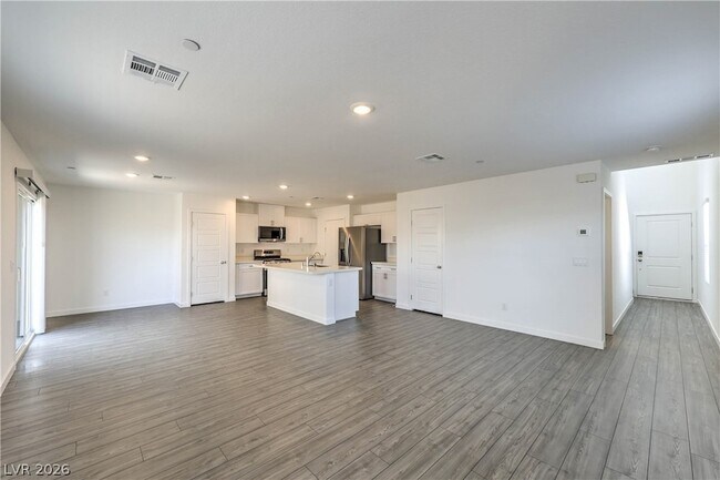 Building Photo - 776 Fallen Phoenix St