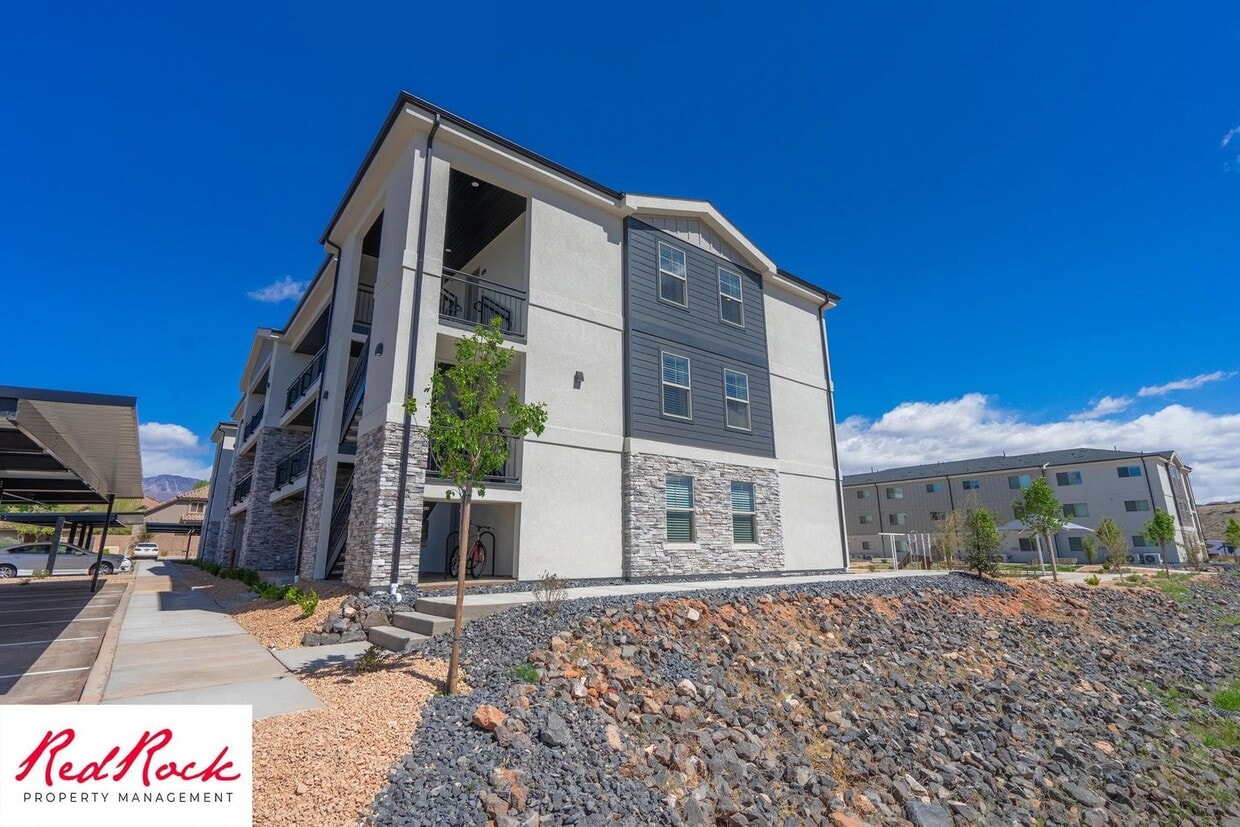 Foto principal - Modern and Freshly Built 2 Bedroom Condo!