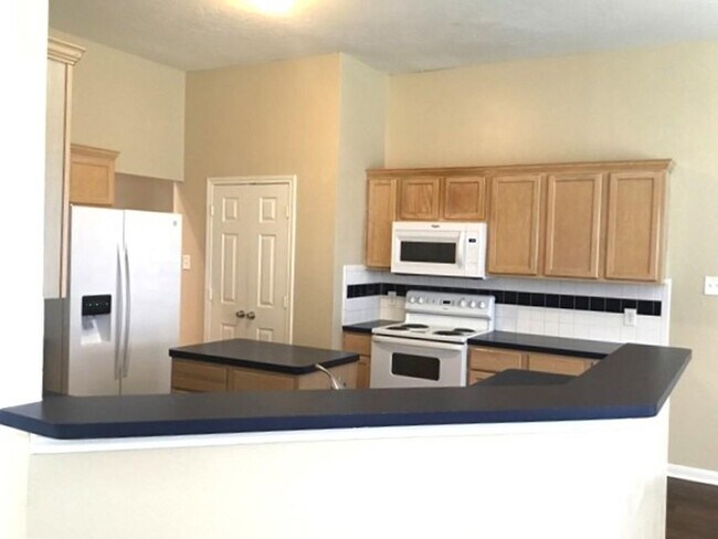 Foto del edificio - 21630 Wildcroft Dr