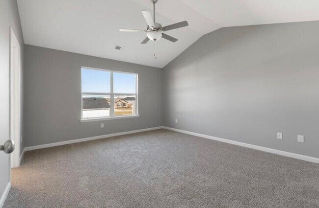 Foto del edificio - 213 Jared Parker Wy