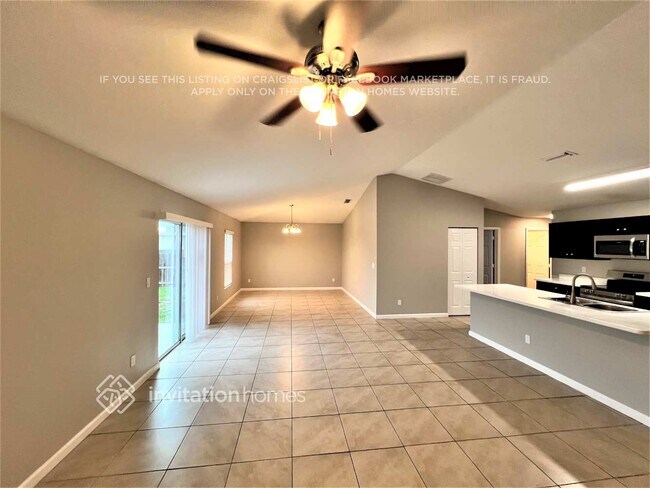 Foto del edificio - 408 SW Ewing Ave