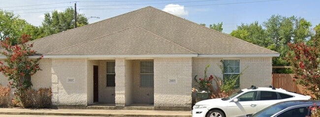 Building Photo - 3607 S Hampton Ct