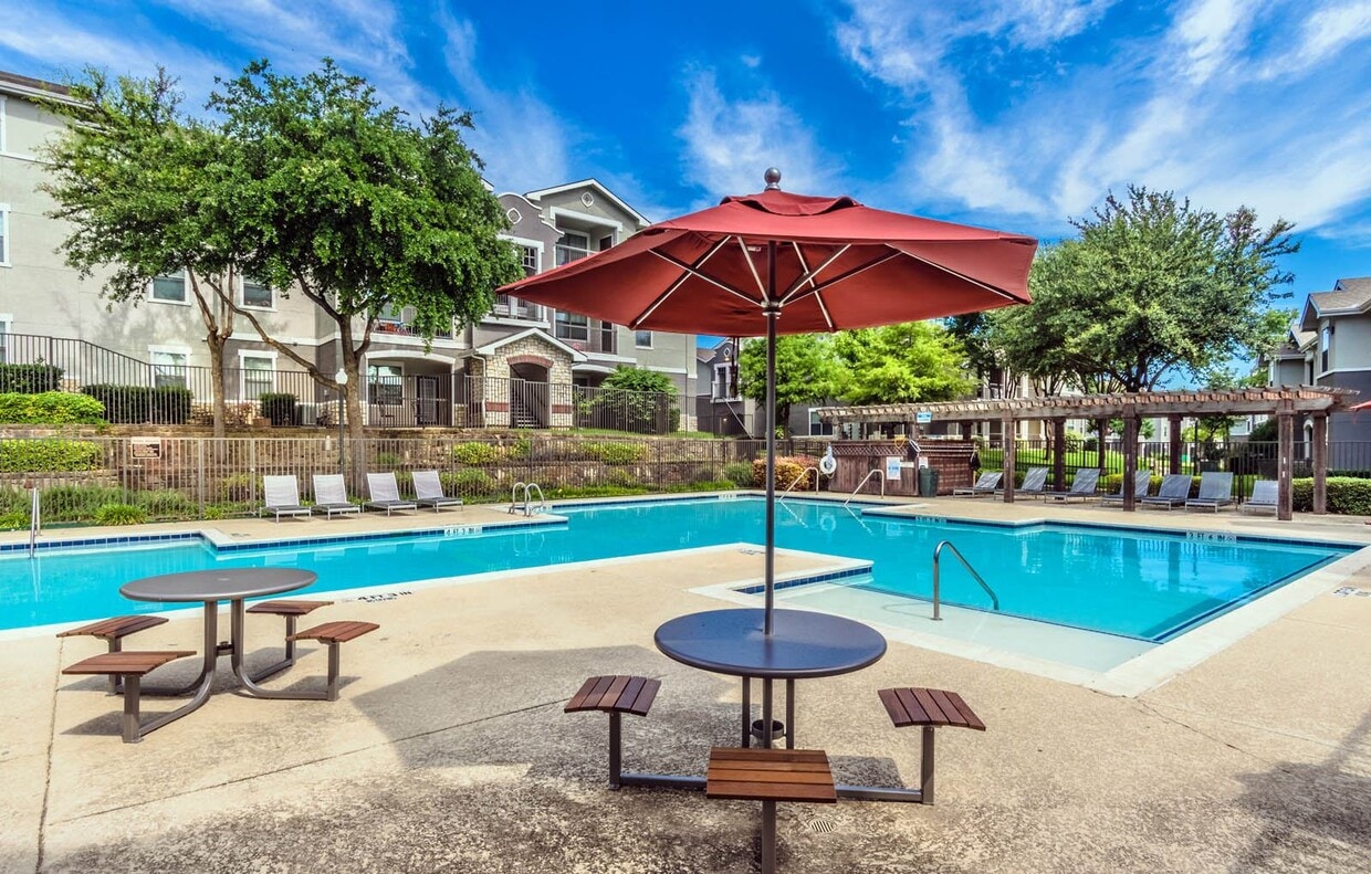 Primary Photo - Riata Apartments